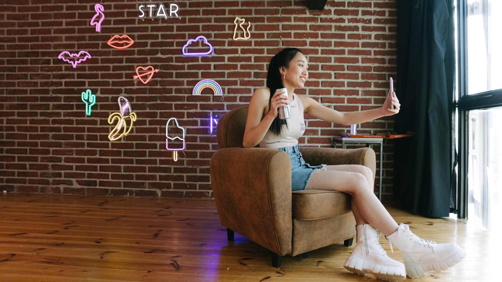 warehouse worker picking an order from a storage bin