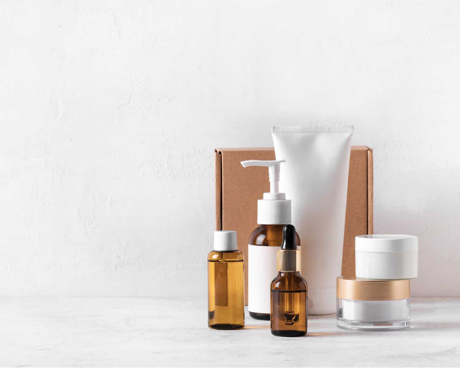 beauty products in from of custom packaging for fulfillment